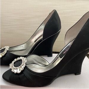 Black Peep-Toe Wedge Shoes with Ornament